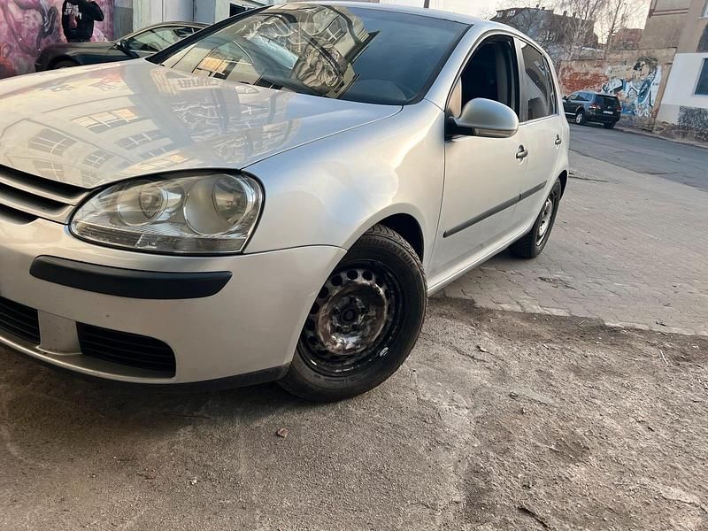 Gebraucht VW Golf IV 105 PS (77 kW) 2005 Silber Limousine