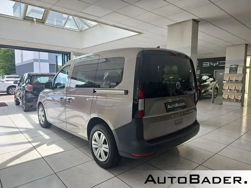 Gebraucht VW Caddy 122 PS (89 kW) 2024 Beige Van / Kleinbus
