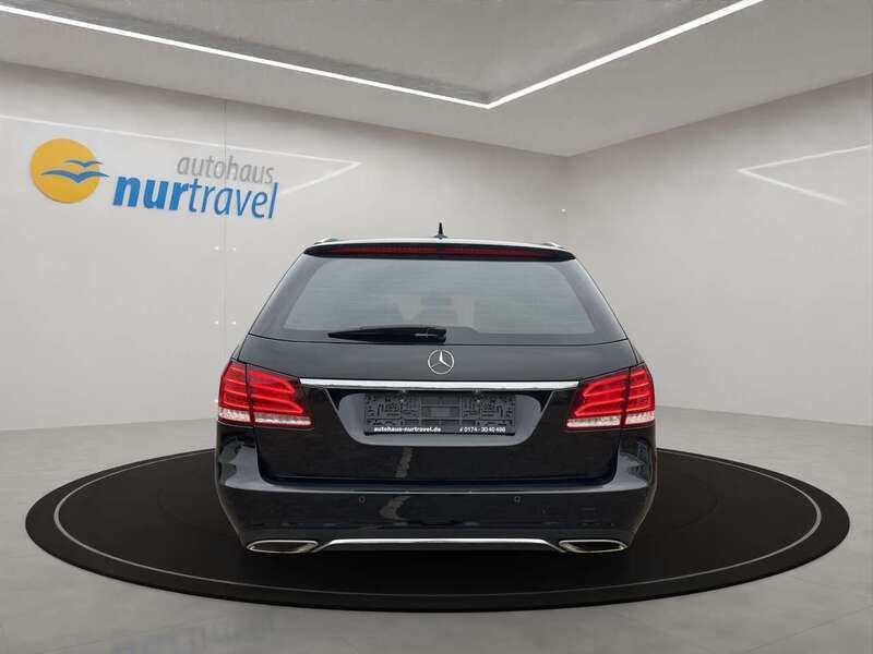 Gebraucht Mercedes E200 Avantgarde 184 PS (135 kW) 2014 Schwarz  unilack Kombi