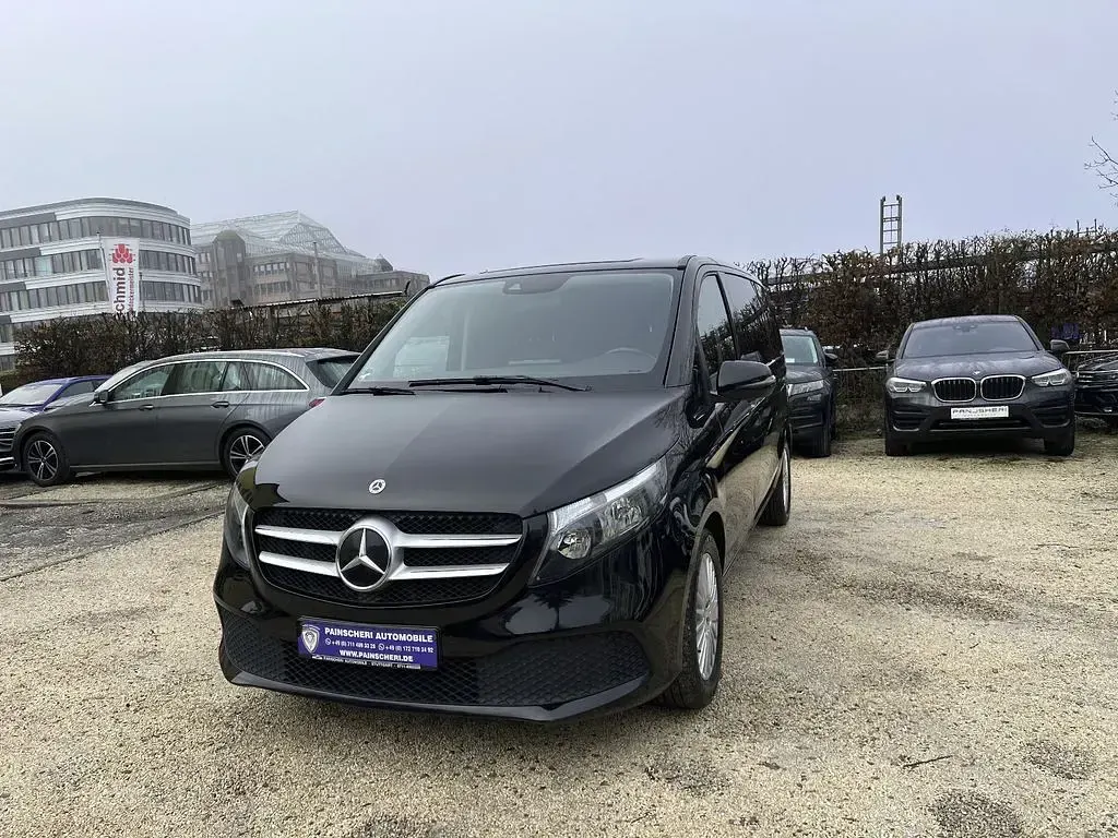 Gebraucht Mercedes V300 Edition 237 PS (174 kW) 2022 Obsidianschwarz Van / Kleinbus