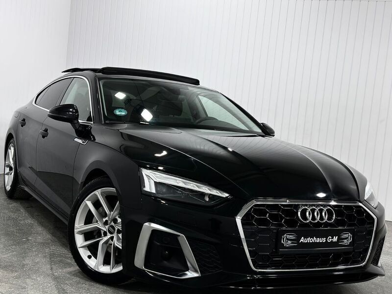 Mythosschwarz metallic Gebraucht 2024 Audi A5 Sportback S-Line Limousine | 35.950 € (Superpreis) - Bild 1/4
