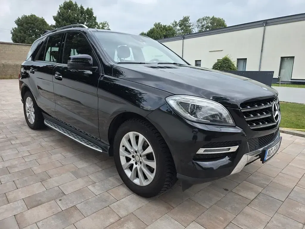Gebraucht Mercedes ML250 204 PS (150 kW) 2014 Schwarz SUV