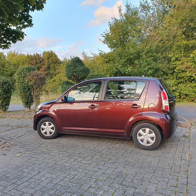 Braun Gebraucht 2008 Subaru Justy Trend Kleinwagen | 2.500 € (Superpreis) - Bild 1/4