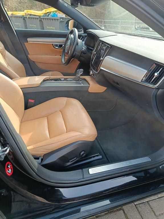 Gebraucht Volvo V90 150 PS (110 kW) 2016 Schwarz Kombi