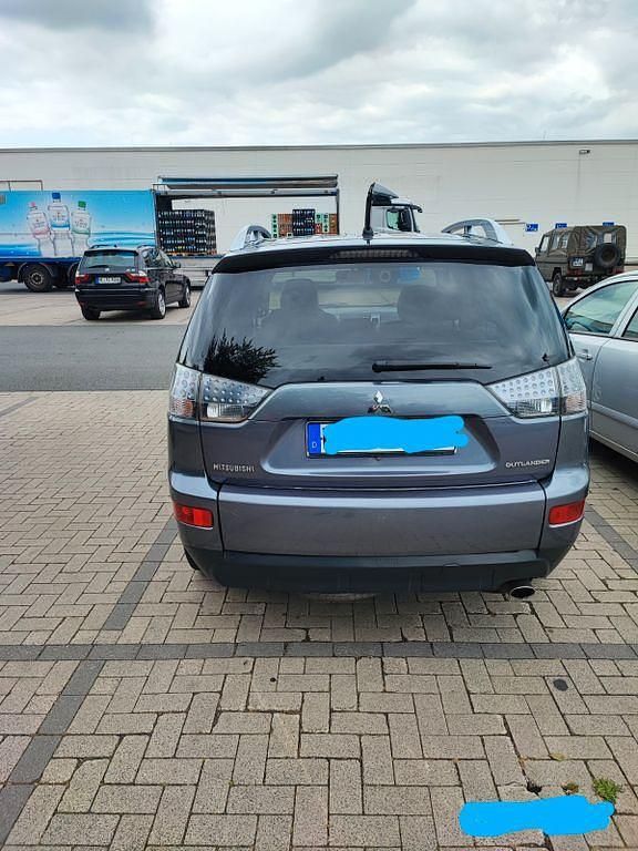 Gebraucht Mitsubishi Outlander Instyle 170 PS (125 kW) 2009 Grau SUV