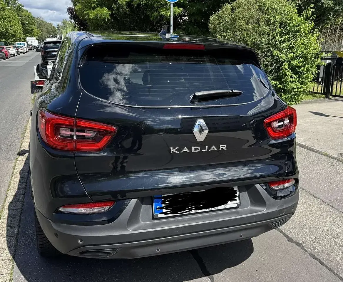 Gebraucht Renault Kadjar Business 140 PS (102 kW) 2021 Schwarz SUV