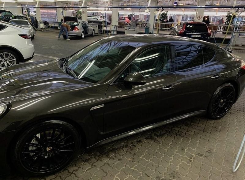 Gebraucht Porsche Panamera 250 PS (183 kW) 2012 Schwarz Limousine