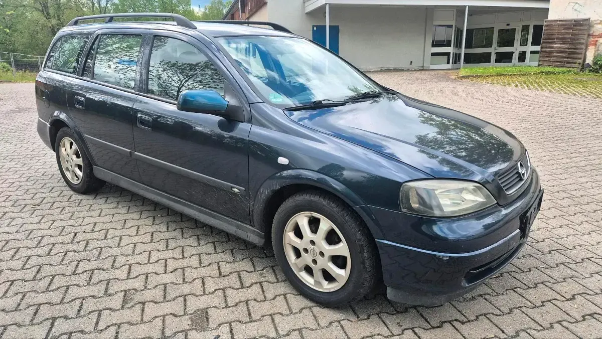 Gebraucht Opel Astra 84 PS (61 kW) 2002 Blau Kombi
