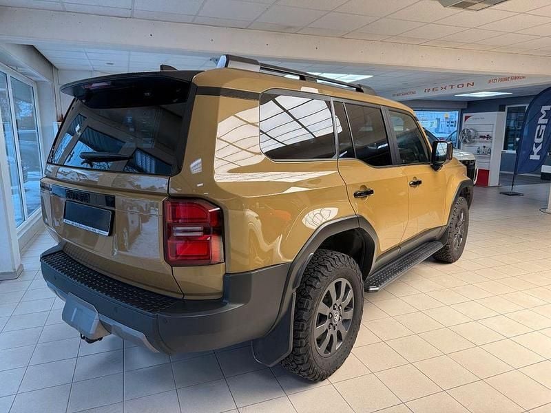 Gebraucht Toyota Land Cruiser Executive 205 PS (150 kW) 2024 Braun SUV