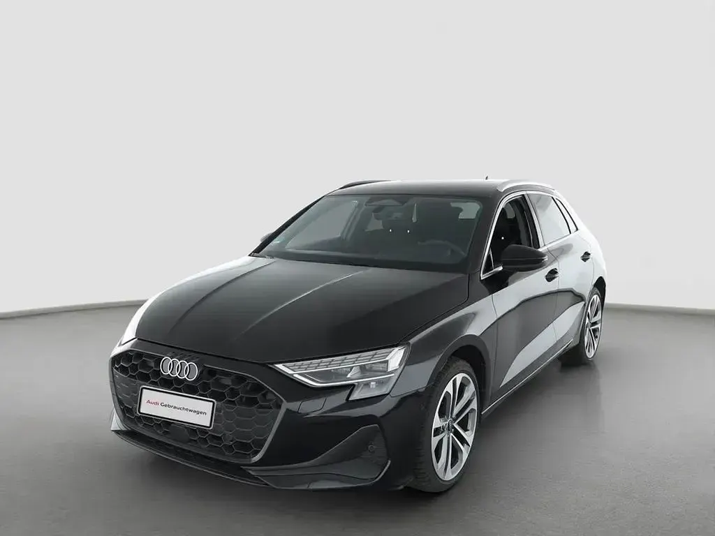 Gebraucht Audi A3 Ambiente 150 PS (110 kW) 2025 Mythosschwarz metallic Limousine