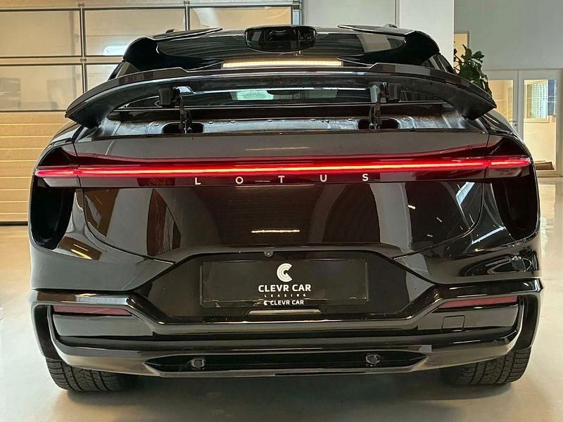 Używany Lotus Eletre 450 kW (612 KM) 2023 Czarny SUV