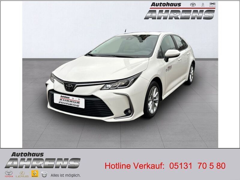 Schneeweiß Gebraucht 2021 Toyota Corolla Comfort Limousine | 17.900 € (Fairer Preis) - Bild 1/4