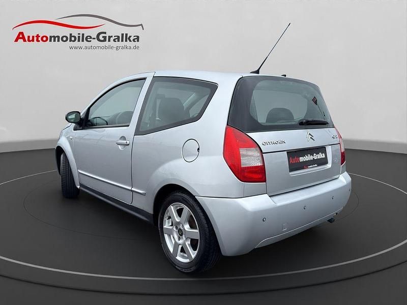 Gebraucht Citroën C2 Comfort 73 PS (53 kW) 2007 Grau Kleinwagen