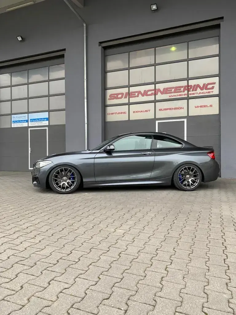Gebraucht BMW M235 M Performance 326 PS (239 kW) 2015 Grau Coupé