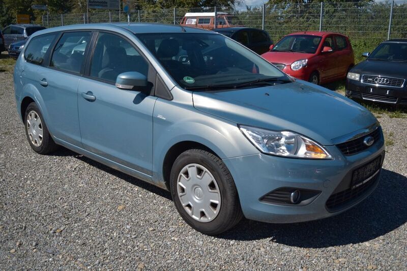 Grau Gebraucht 2008 Ford Focus Style Kombi | 1.000 € (Superpreis) - Bild 1/4