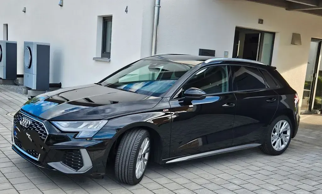 Gebraucht Audi A3 S-Line 150 PS (110 kW) 2022 Schwarz Limousine