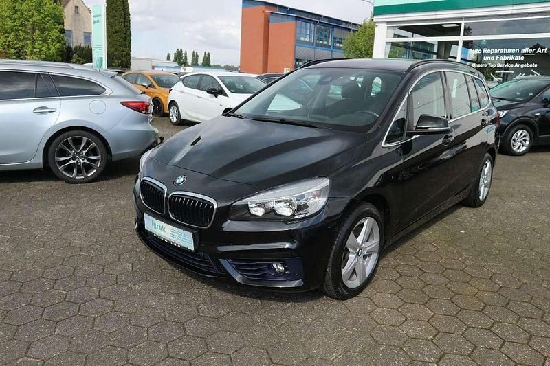 Gebraucht BMW 220 Sport Line 190 PS (139 kW) 2016 Black sapphire metallic Van / Kleinbus