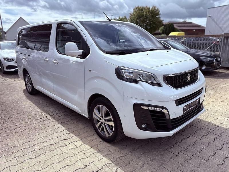 Gebraucht Peugeot Traveller Active 144 PS (105 kW) 2021 Weiß Van / Kleinbus