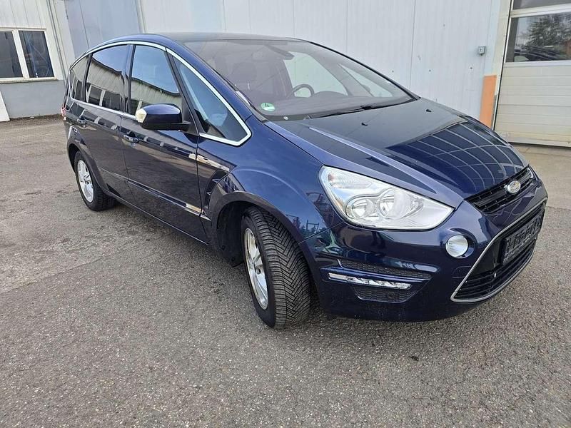 Blau Gebraucht 2011 Ford S-MAX Titanium Van / Kleinbus | 6.400 € (Guter Preis) - Bild 1/4