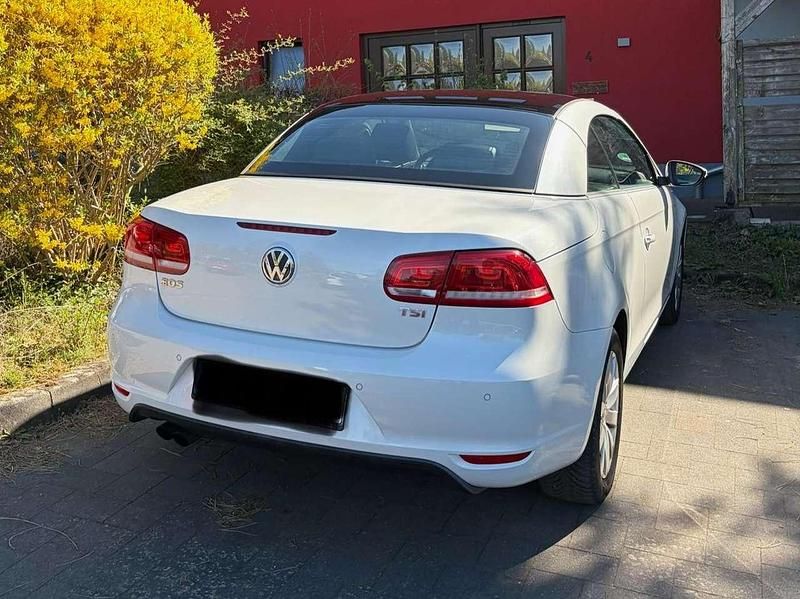 Usata VW Eos 160 CV (117 kW) 2013 Bianco Cabrio
