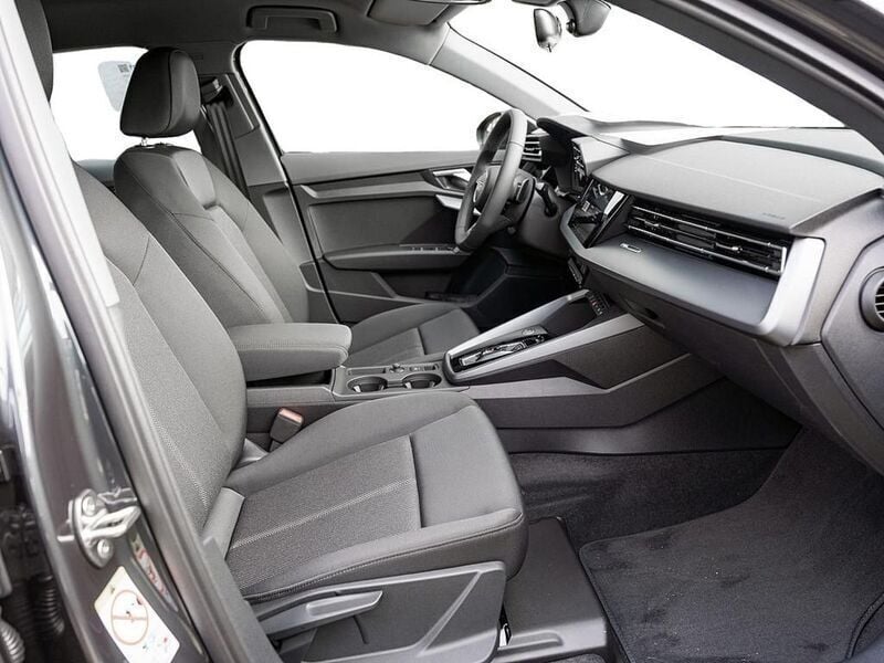Gebraucht Audi A3 Sportback 116 PS (85 kW) 2025 Manhattangrau Kleinwagen
