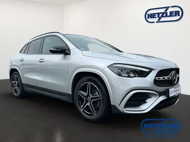 Gebraucht Mercedes GLA220 AMG line 190 PS (139 kW) 2023 Iridiumsilber  metalliclack SUV