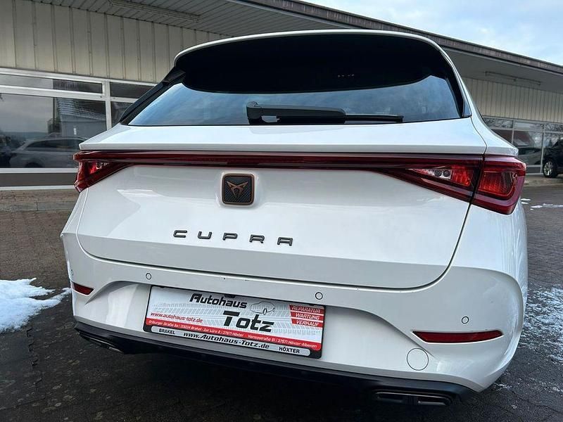 Usata Cupra Leon 150 CV (110 kW) 2024 Bianco Berlina