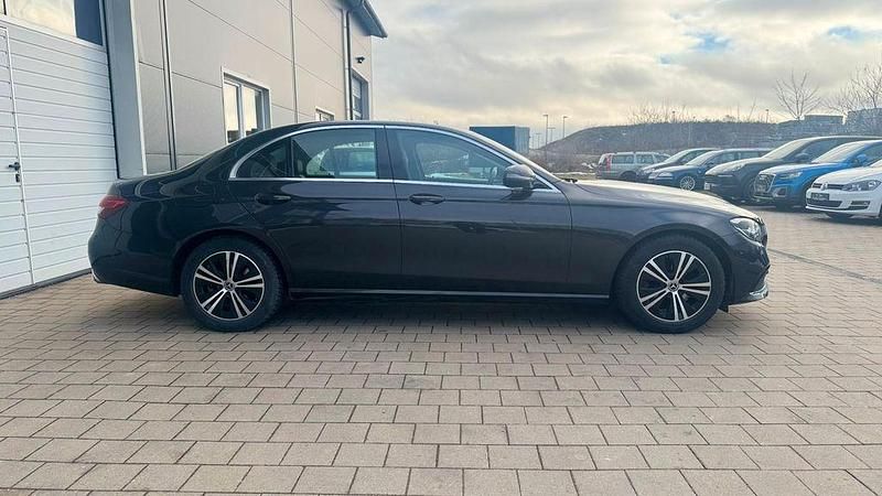 Gebraucht Mercedes E200 197 PS (144 kW) 2022 Grafitgrau  metalliclack Limousine