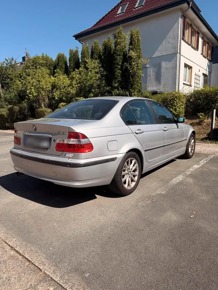 Gebraucht BMW 318 143 PS (105 kW) 2003 Silber Limousine