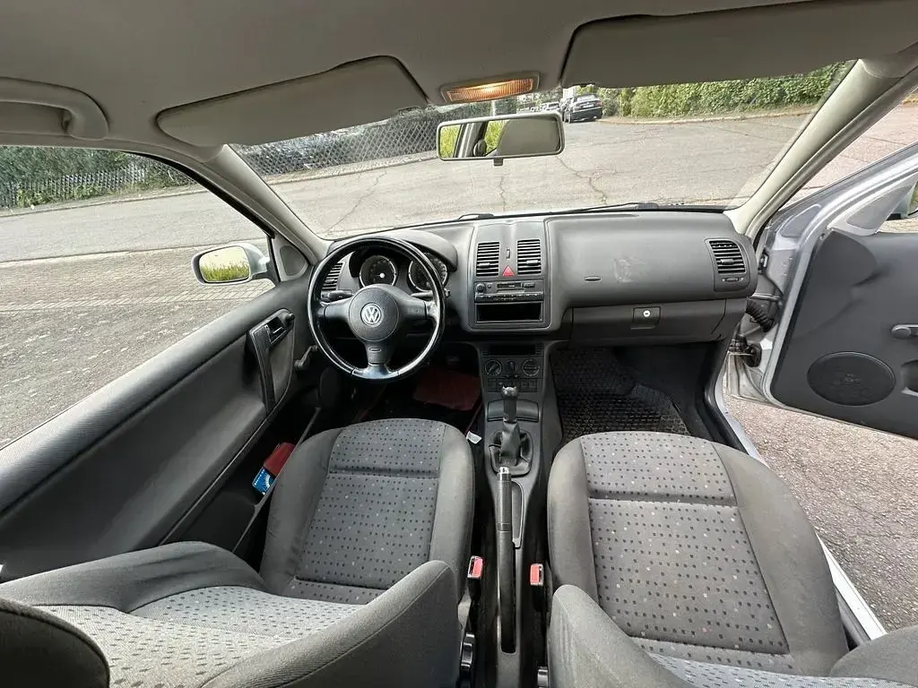 Gebraucht VW Polo Edition 50 PS (36 kW) 2001 Silber Kleinwagen