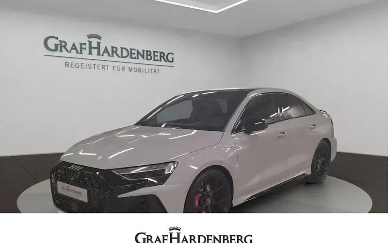 Neu Audi RS3 Comfort 400 PS (294 kW) 2026 Grau Limousine
