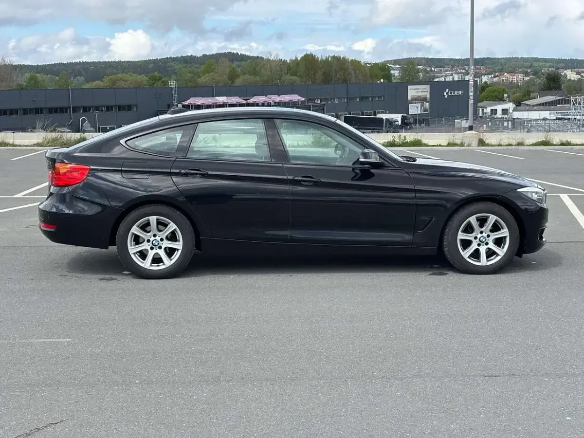 Gebraucht BMW 320 190 PS (139 kW) 2016 Schwarz Kombi