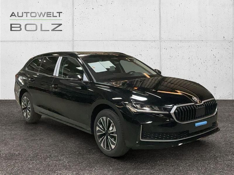 Neu Skoda Superb Selection 150 PS (110 kW) 2026 Onyx schwarz Kombi