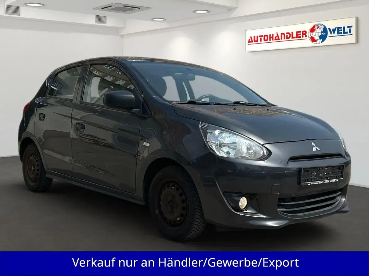 Gebraucht Mitsubishi Space Star 71 PS (52 kW) 2014 Schwarz Van / Kleinbus