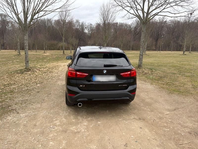 Gebraucht BMW X1 Advantage 220 PS (161 kW) 2020 Schwarz SUV