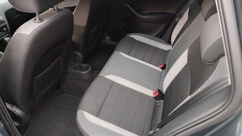 Gebraucht Skoda Rapid Joy 125 PS (91 kW) 2016 Grau Kleinwagen