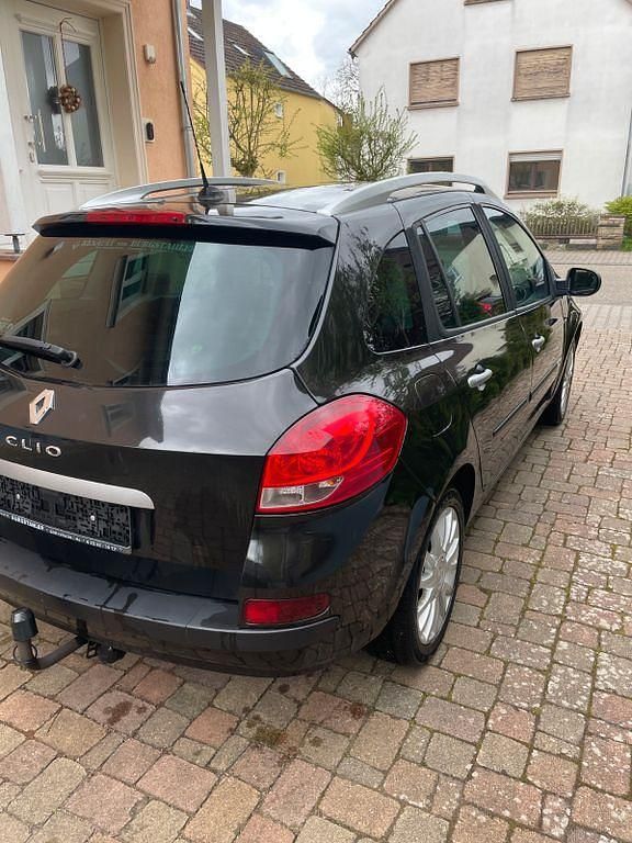 Gebraucht Renault Clio II 101 PS (74 kW) 2009 Schwarz Limousine