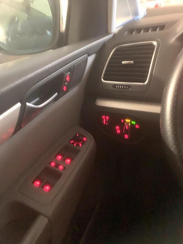 Używany Seat Alhambra 140 KM (102 kW) 2012 Minivan