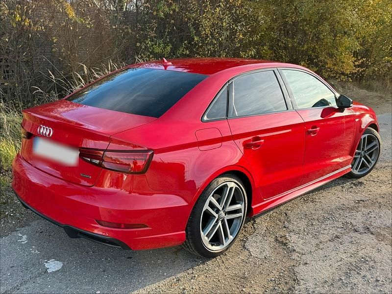 Gebraucht Audi A3 S-Line 190 PS (139 kW) 2018 Rot Limousine