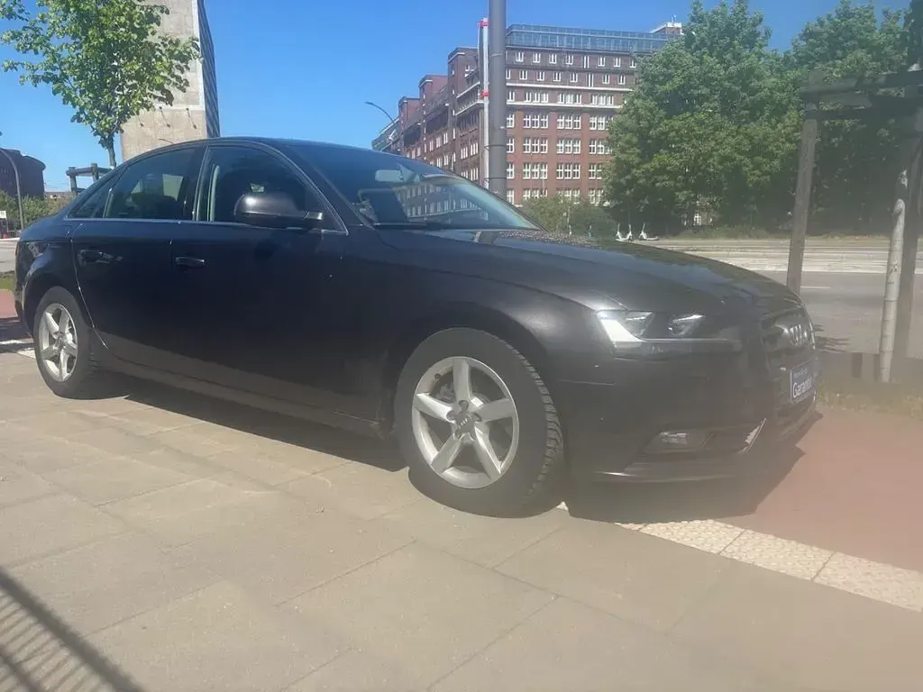 Gebraucht Audi A4 Ambiente 170 PS (125 kW) 2013 Grau Limousine