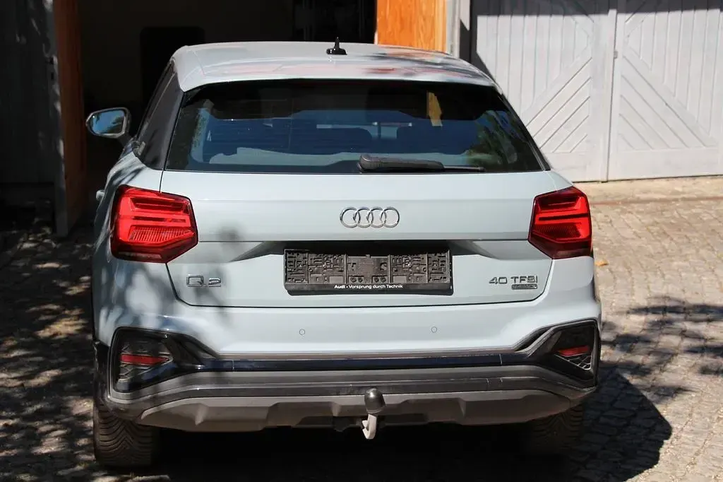 Gebraucht Audi Q2 S-Line 190 PS (139 kW) 2022 Grau SUV