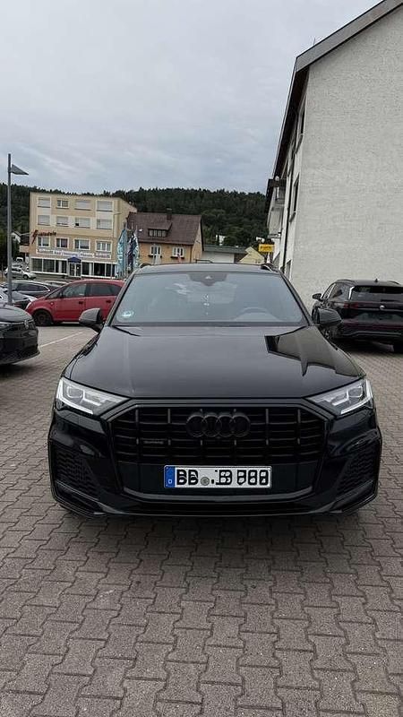 Schwarz Gebraucht 2020 Audi Q7 S-Line SUV | 49.000 € (Teuer) - Bild 1/4