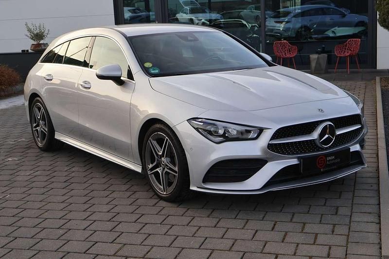 Gebraucht Mercedes CLA220 AMG line 190 PS (139 kW) 2021 Iridiumsilber  metalliclack Limousine