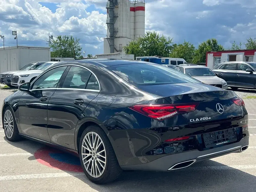 Gebraucht Mercedes CLA200 150 PS (110 kW) 2022 Schwarz Limousine
