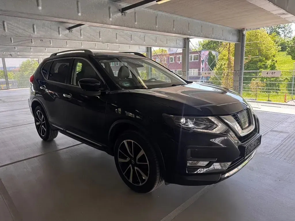 Gebraucht Nissan X-Trail Tekna 177 PS (130 kW) 2017 Schwarz SUV
