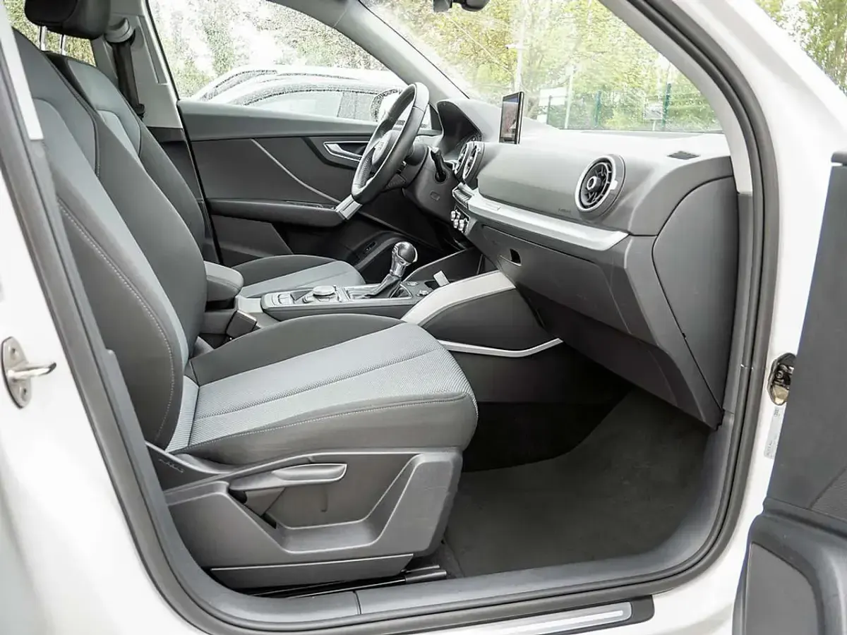 Gebraucht Audi Q2 Design 150 PS (110 kW) 2018 Ibisweiß SUV