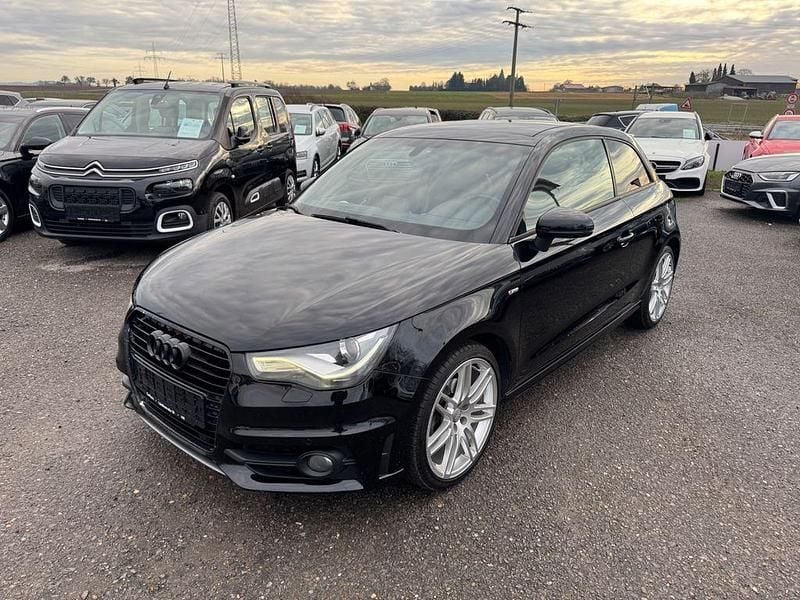 Schwarz Gebraucht 2012 Audi A1 S-Line Limousine | 9.390 € (Fairer Preis) - Bild 1/4
