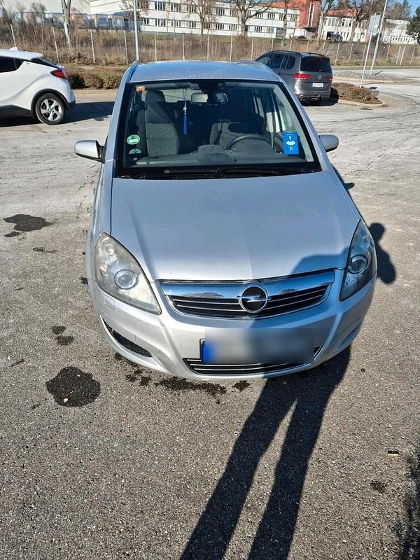 Silber Gebraucht 2008 Opel Zafira Limousine | 1.650 € (Guter Preis) - Bild 1/4