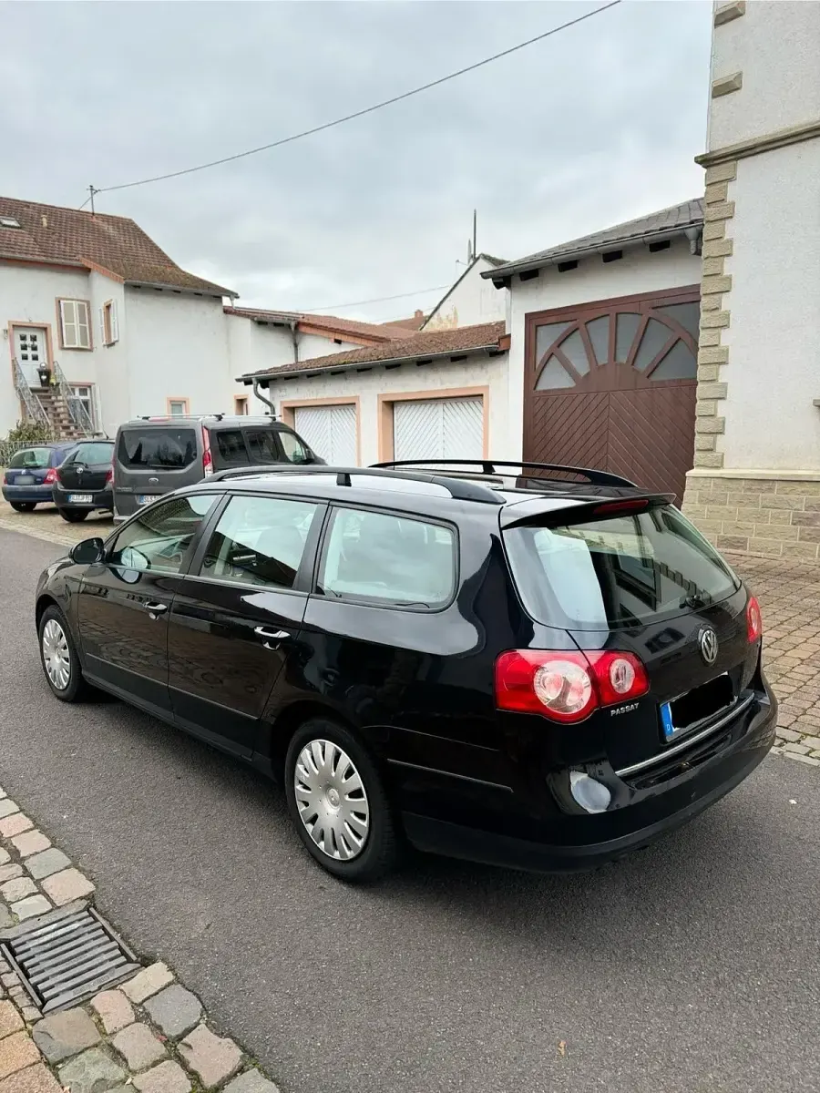 Gebraucht VW Passat 105 PS (77 kW) 2006 Schwarz Kombi
