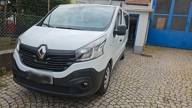 Gebraucht 2017 Renault Trafic Expression Van | 17.999 € (Fairer Preis) - Bild 1/4